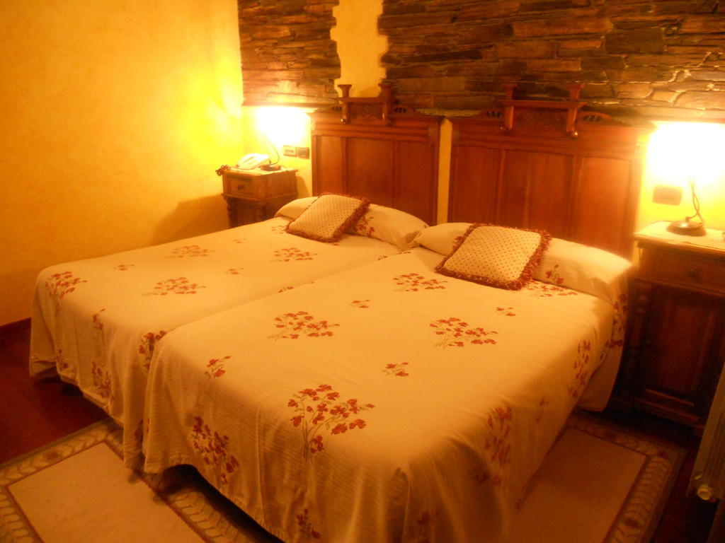 Hotel Taramundi Luaran gambar