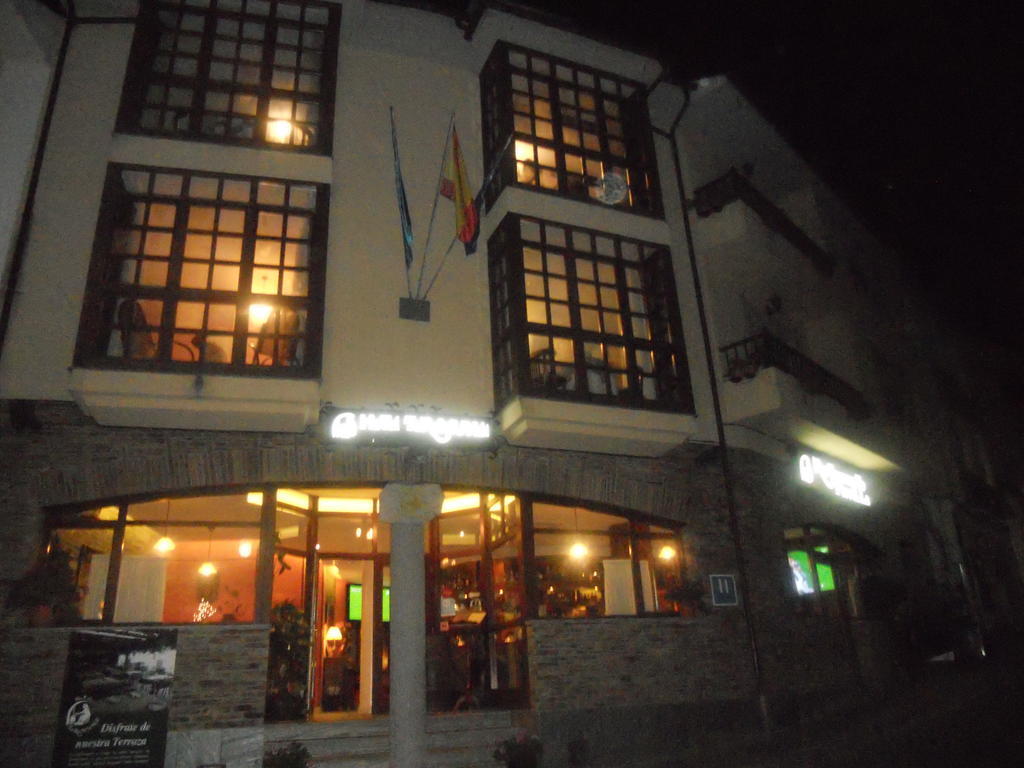 Hotel Taramundi Luaran gambar
